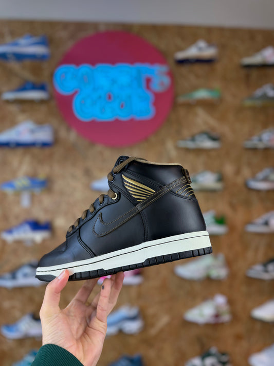Nike Dunk SB High 'Pawnshop Old Soul black'