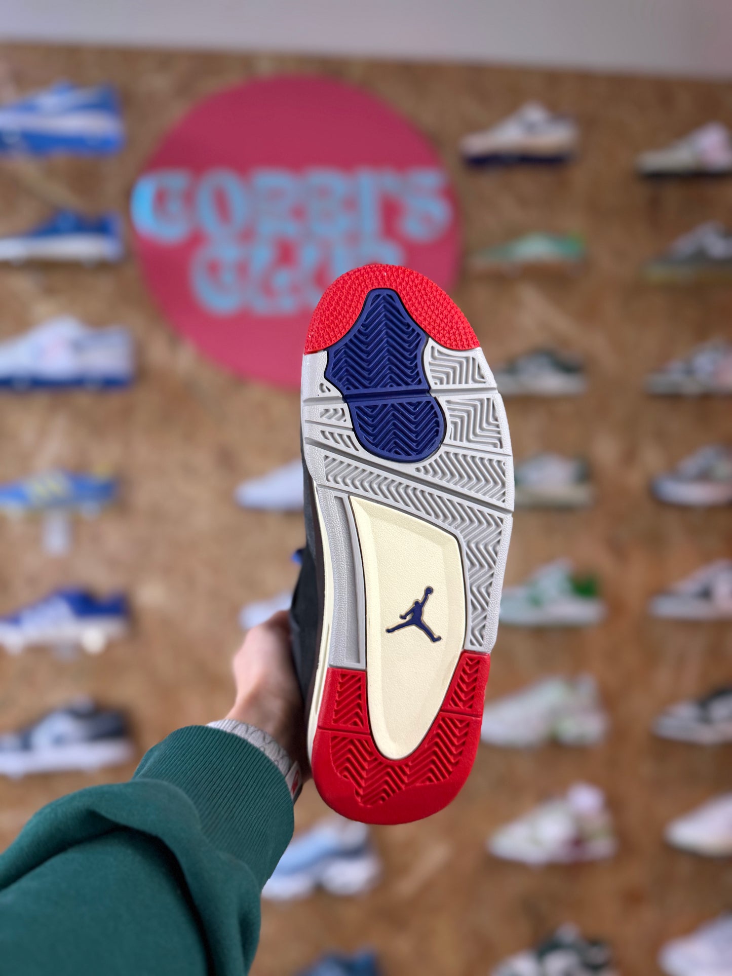 Jordan 4 'Rare Air'