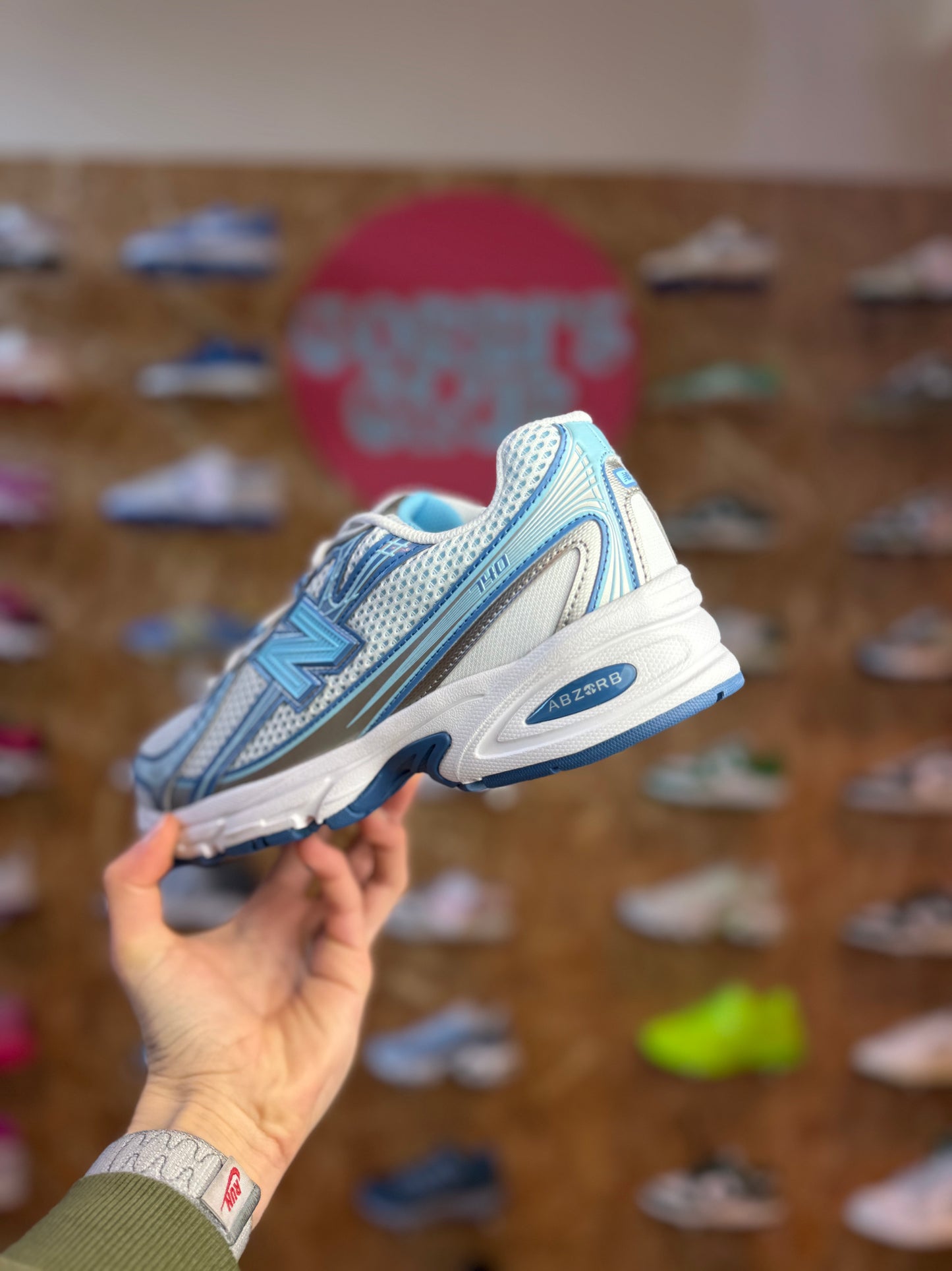 New Balance 740