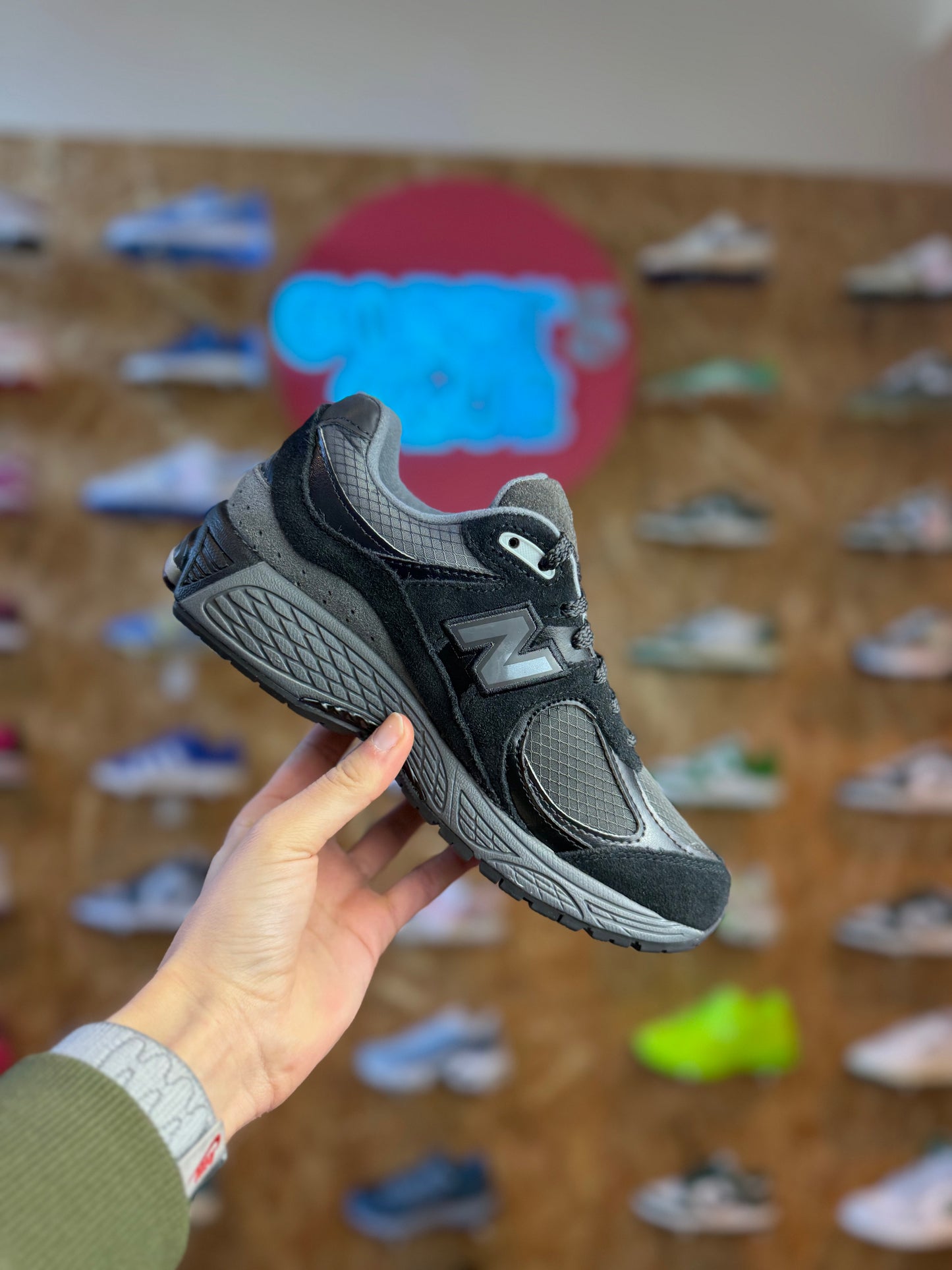 New Balance 2002R