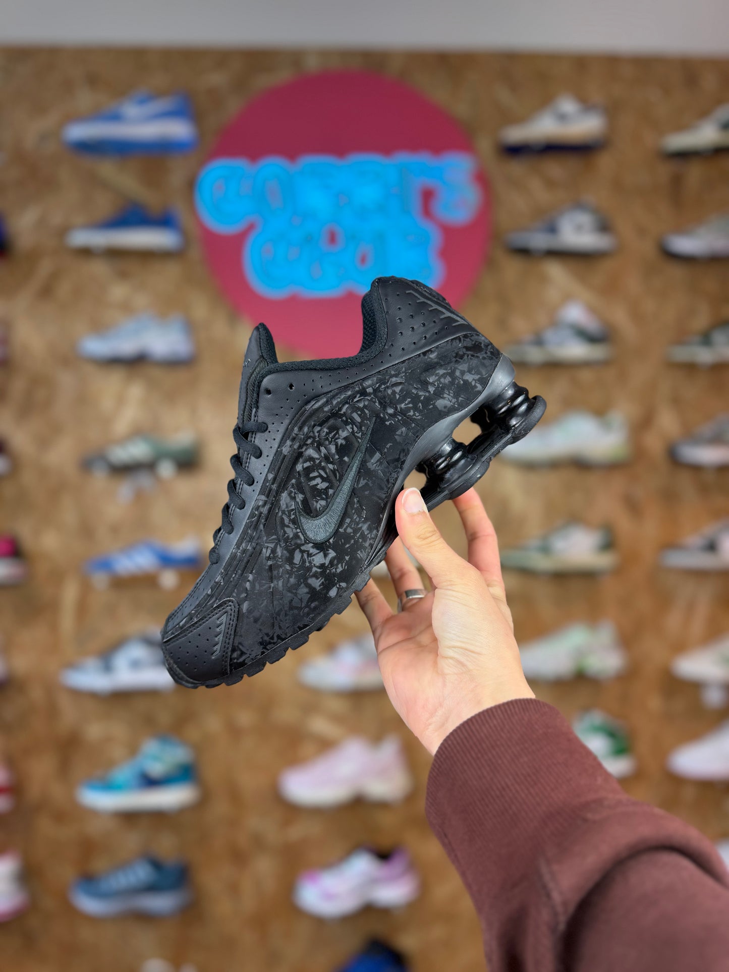 Nike Shox R4 black floral