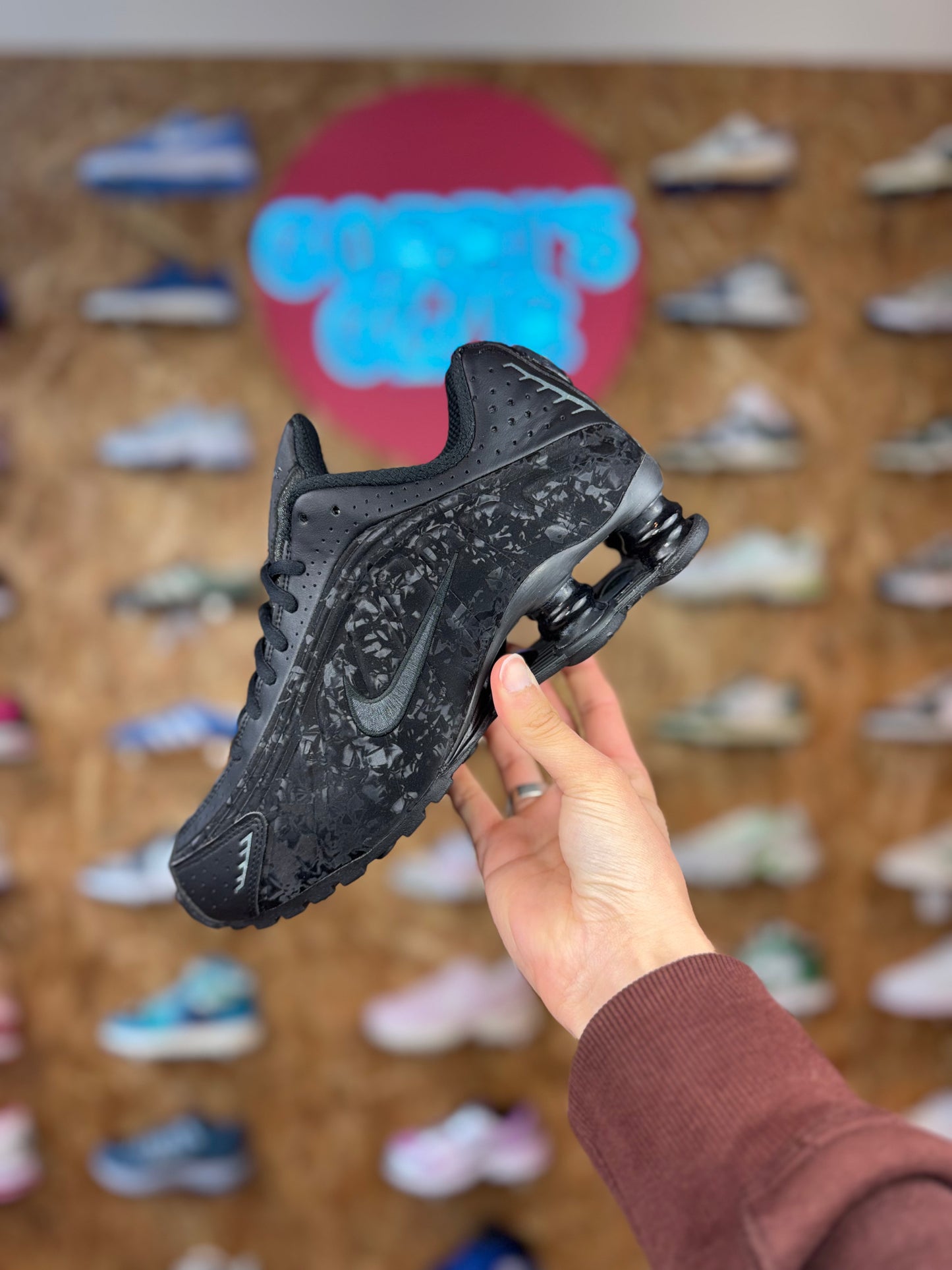 Nike Shox R4 black floral