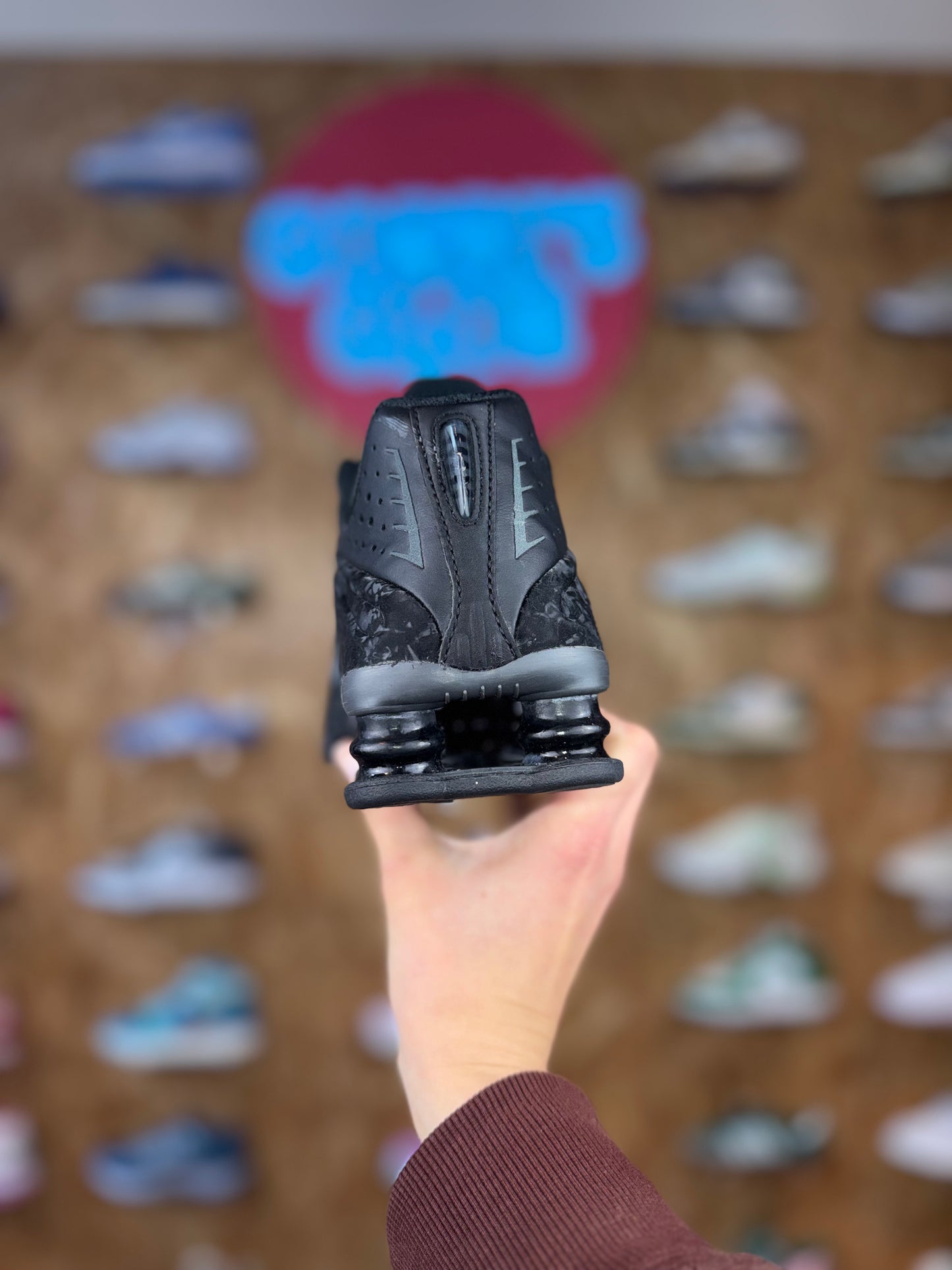 Nike Shox R4 black floral