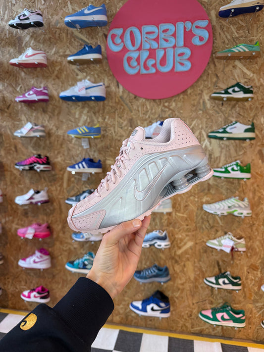 Nike shox R4 BARELY ROSE