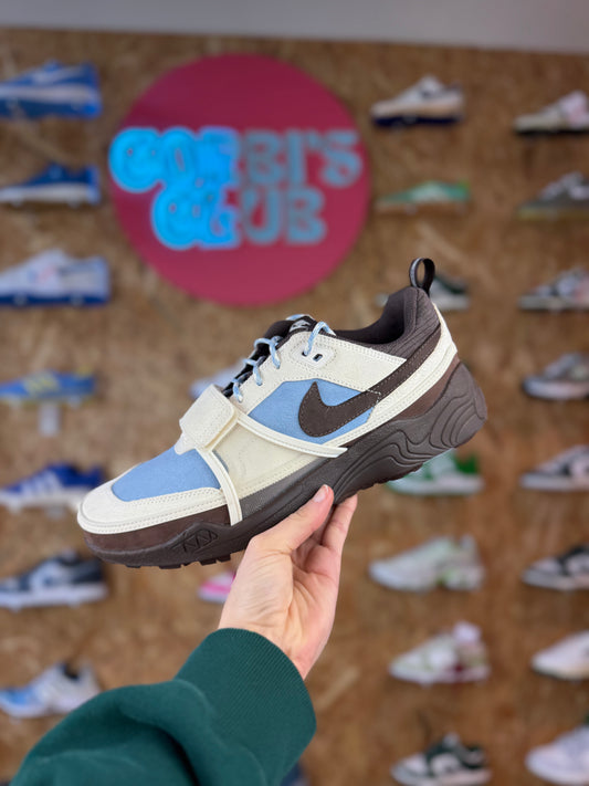Nike Zoom Field Jaxx Travis Scott