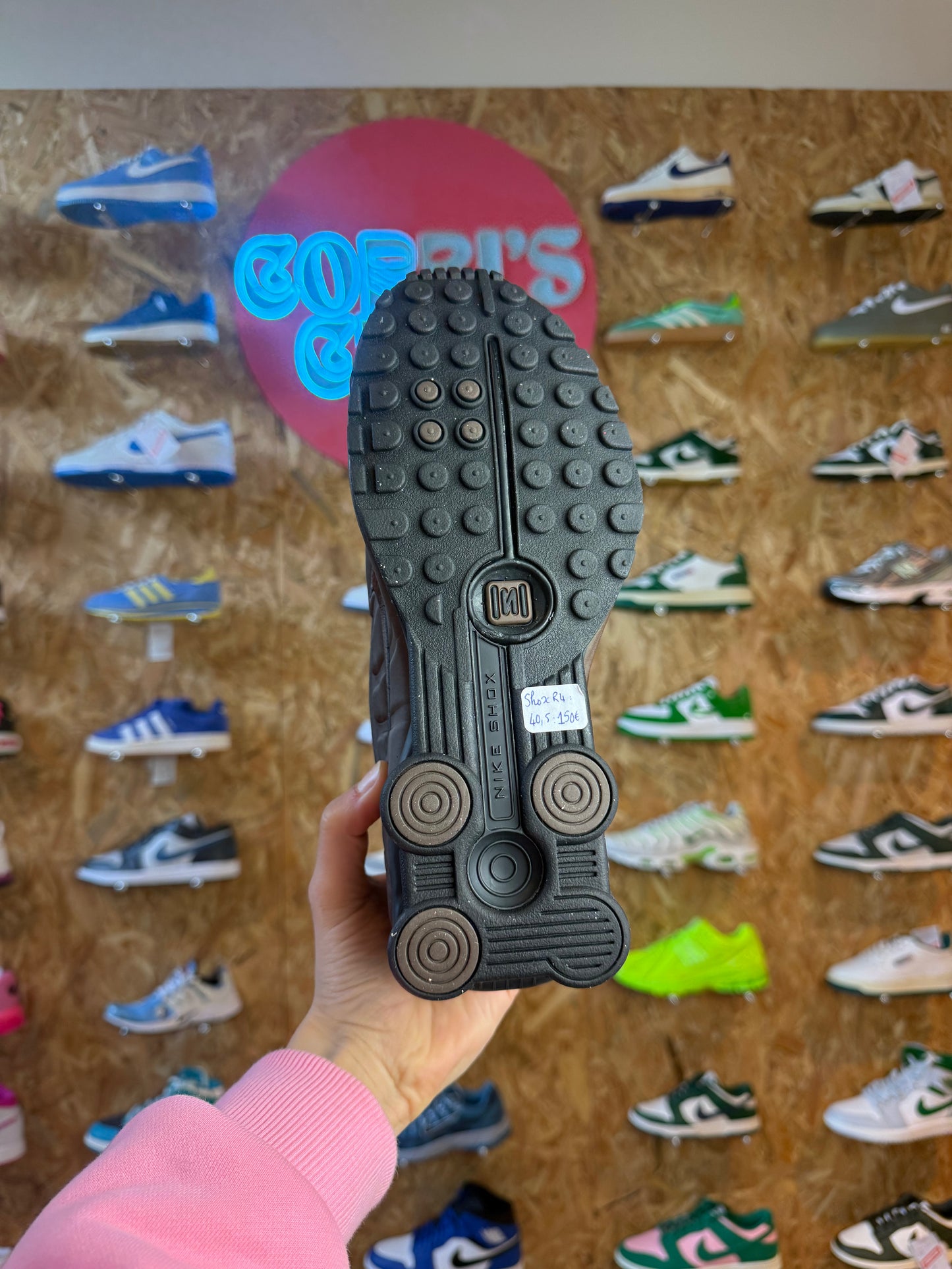 Nike Shox R4