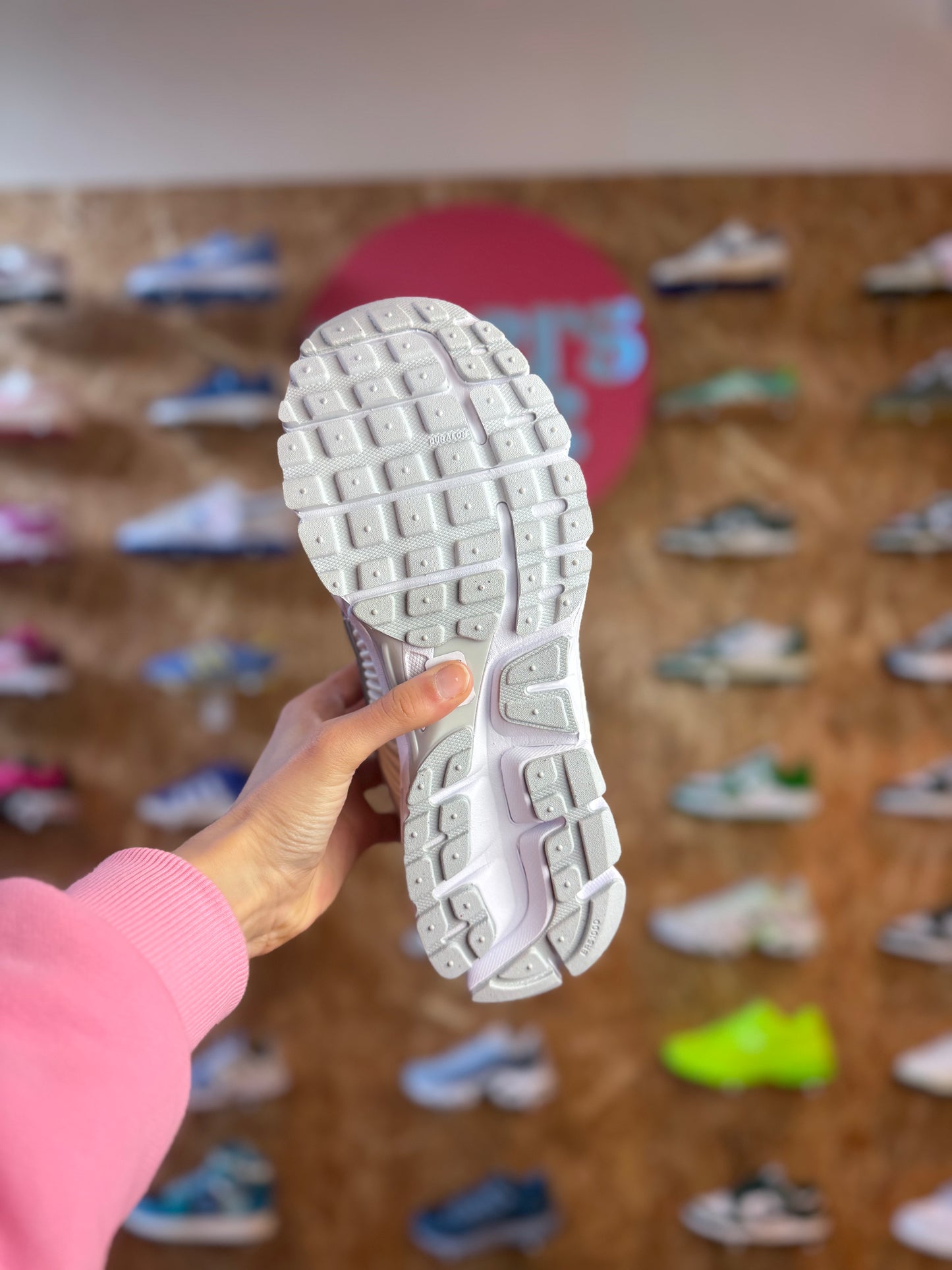 Nike Vomero 5