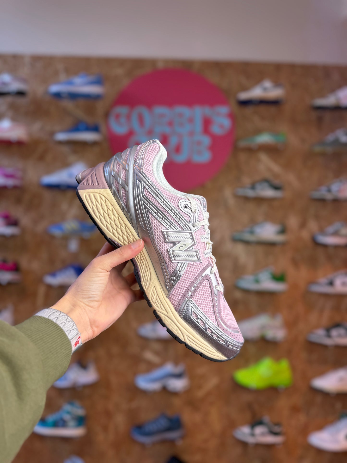 New Balance 1906R