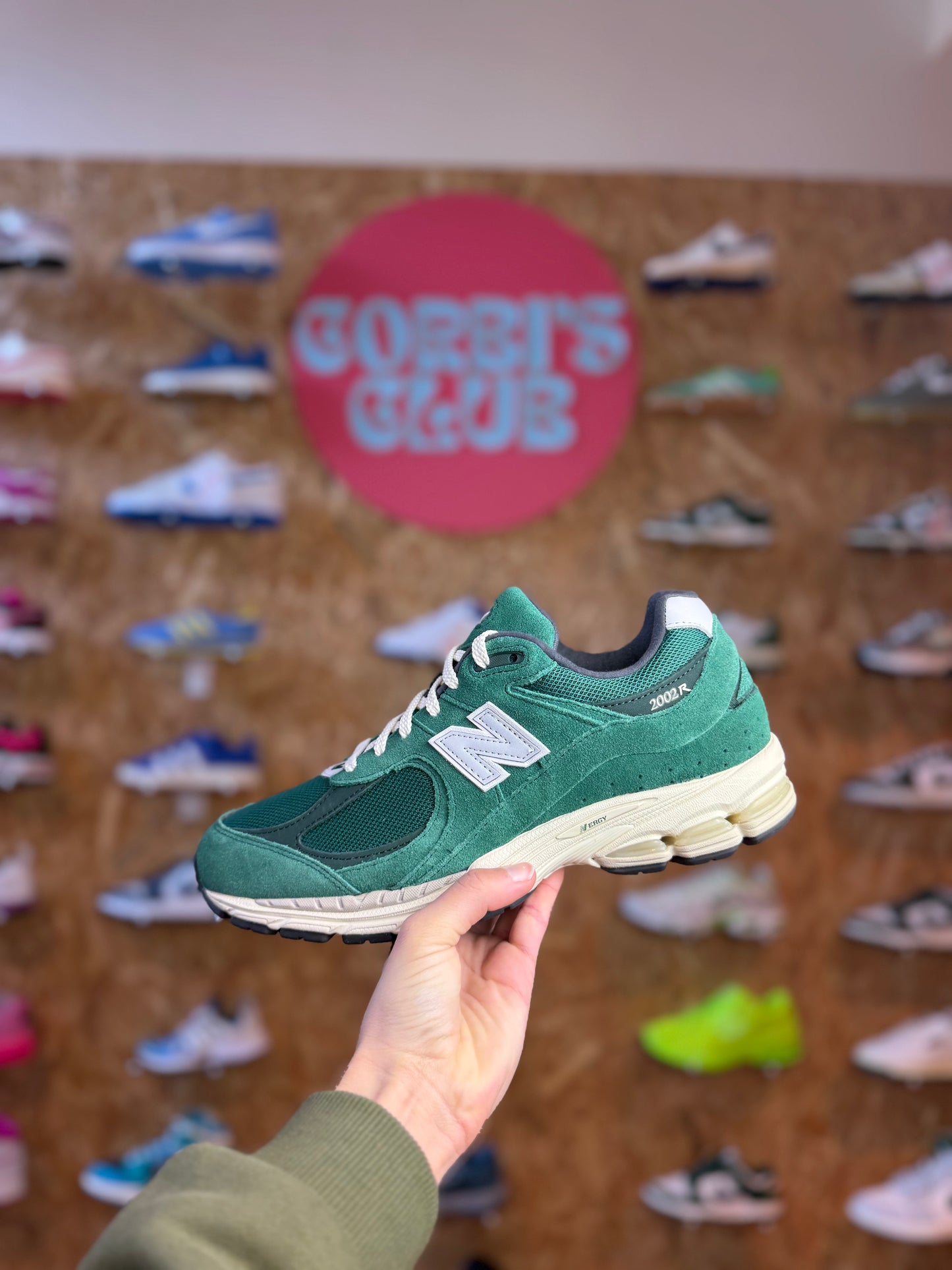 New Balance 2002R