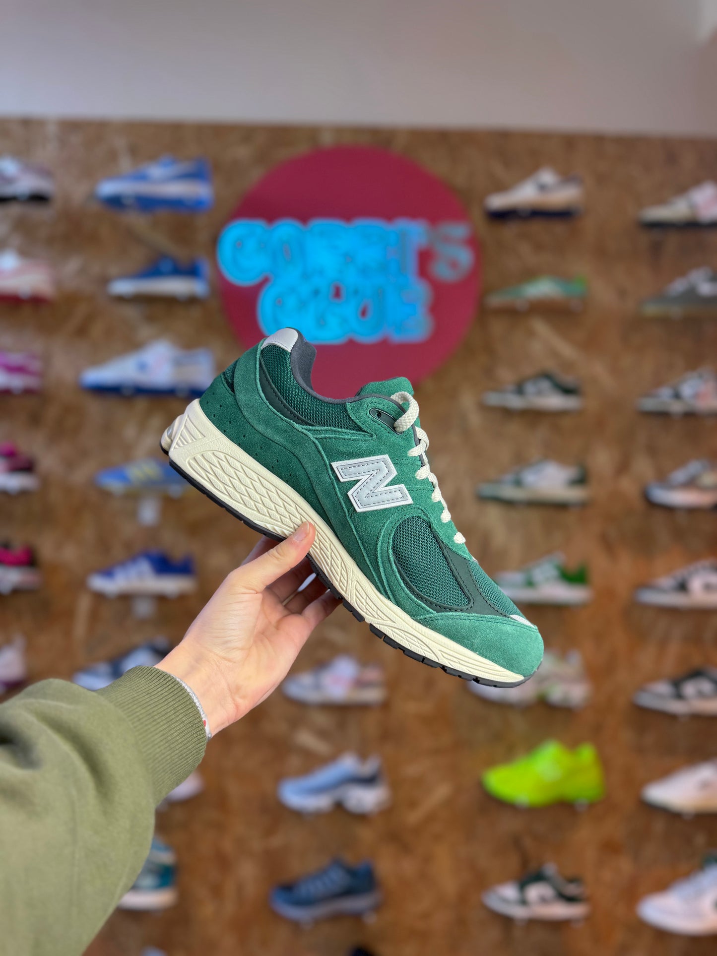 New Balance 2002R