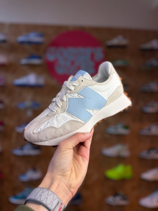 New Balance 327