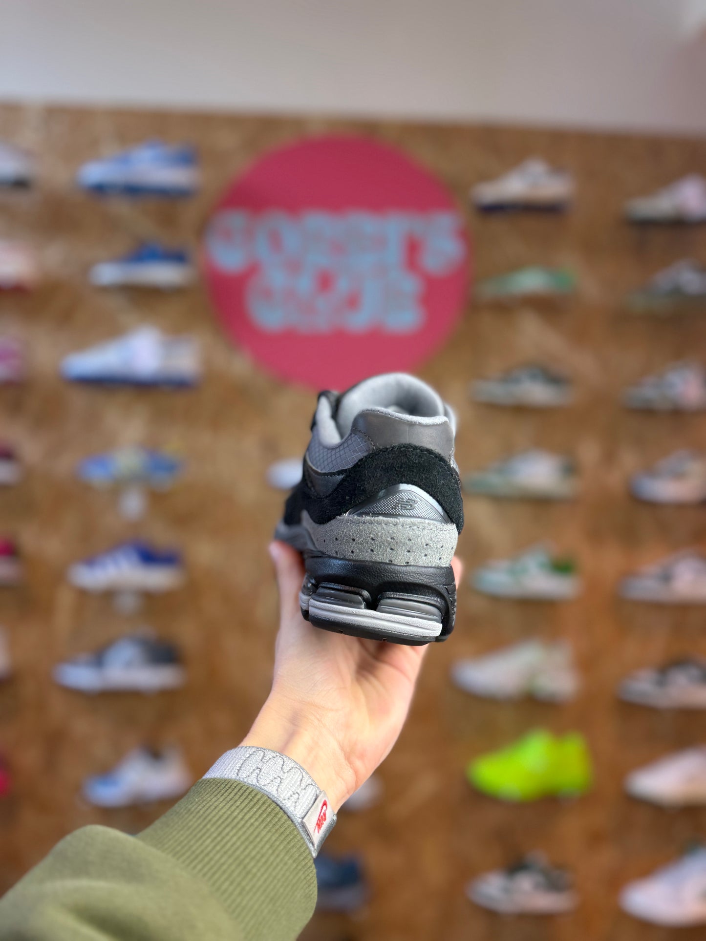New Balance 2002R
