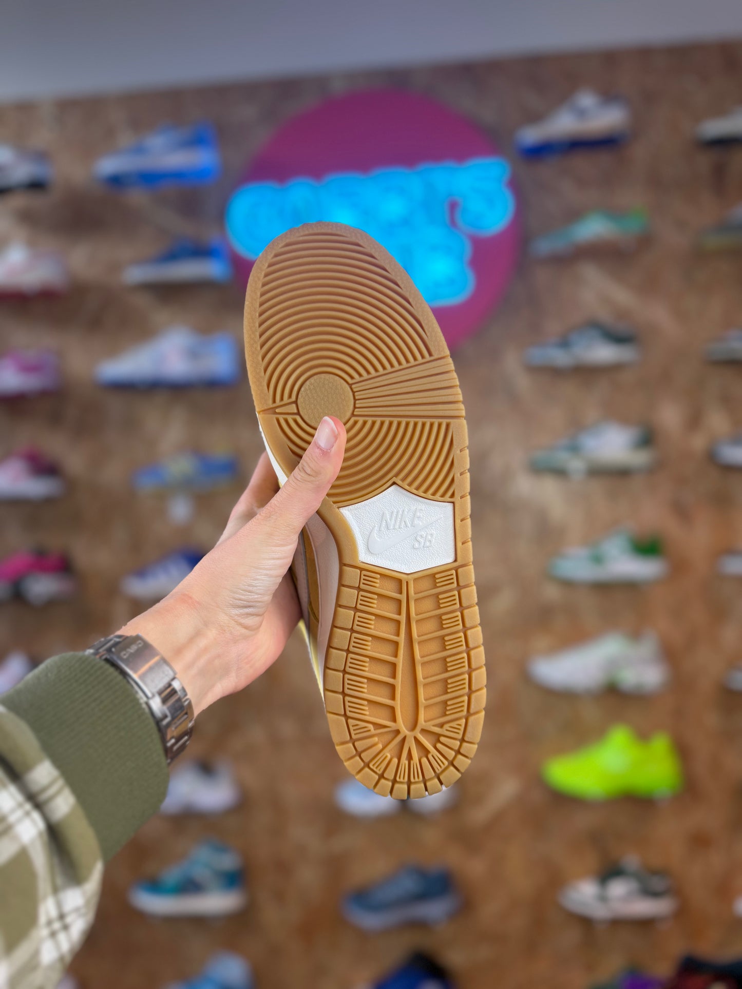 Nike Dunk SB 'Saturn Gold'