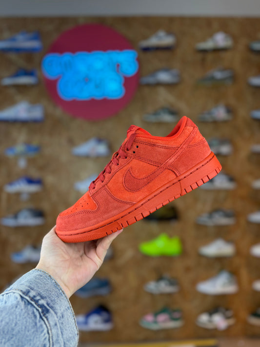 Nike Dunk 'Picante Red'