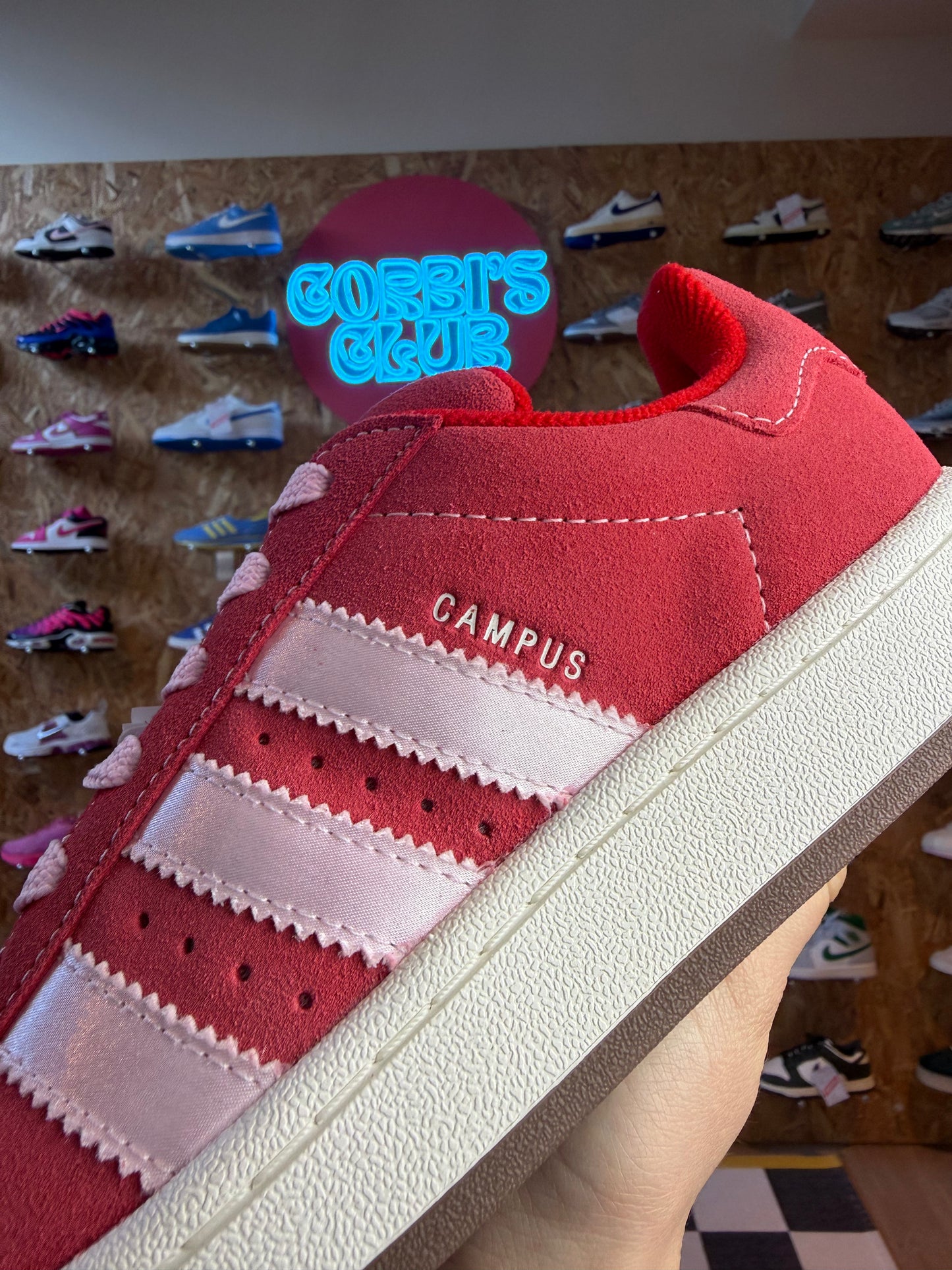 Adidas Campus rose et rouge