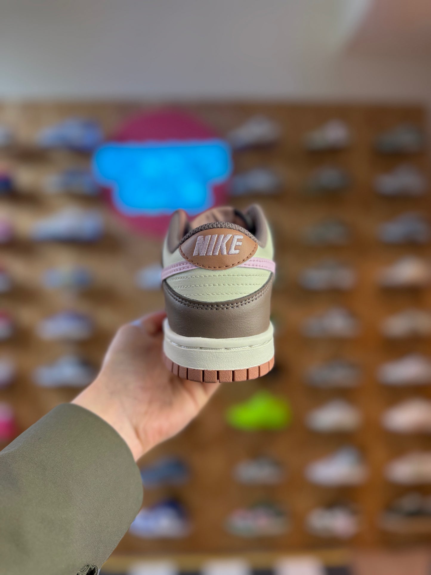 Nike Dunk 'Desert Khaki Pink Foam'