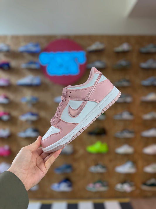 Nike Dunk low 'Pink Velvet'