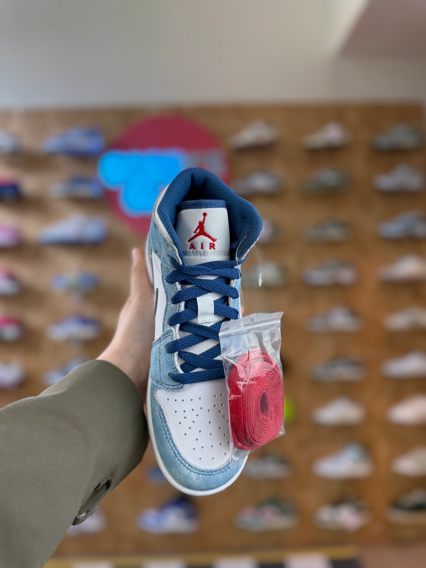 Jordan 1 Mid 'French blue'